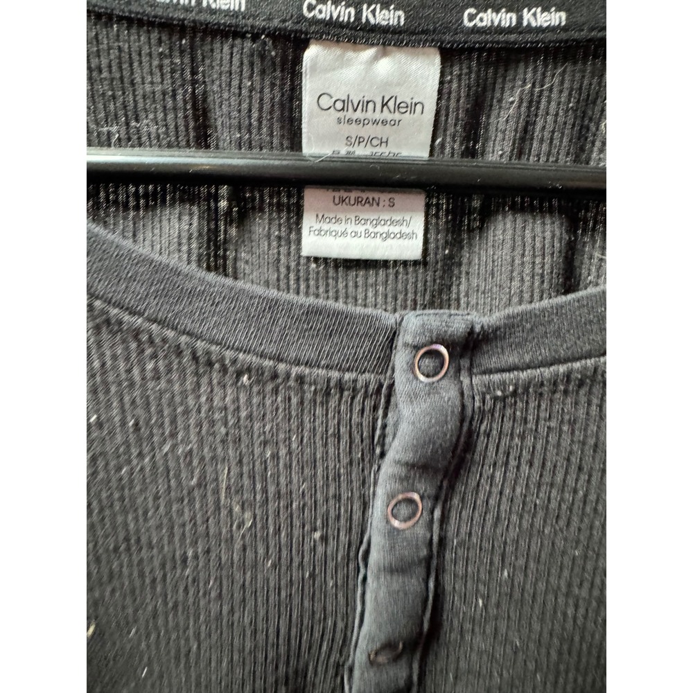 Calvin Klein Black Ribbed Henley Long Sleeve Tee Y2K Minimalist Athleisure - Picture 3 of 3